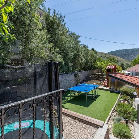 Family House With Private Heated Pool And Jacuzzi *